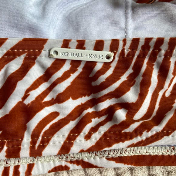 Kendall & Kylie Orange and White Bikini Set Size M - Picture 4 of 4